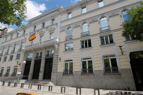 Han hackeado a Hacienda: un peligroso ciberataque roba los datos de más de medio millón de españoles
