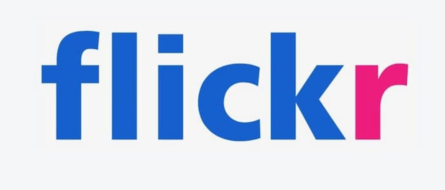 Flickr es una de las plataformas más conocidas para subir este tipo de contenidos, esta te ofrece gran variedad de opciones para que tus videos tengan un mayor alcance y calidad