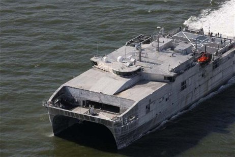 La marina de EEUU tiene un nuevo y tecnológico fichaje: un barco robot capaz de navegar solo durante un mes