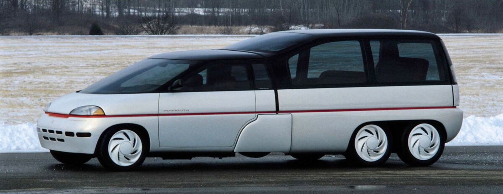 Prototipo de un Plymouth de los años noventa