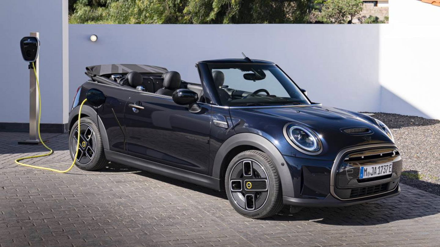 mini cabrio se 2023