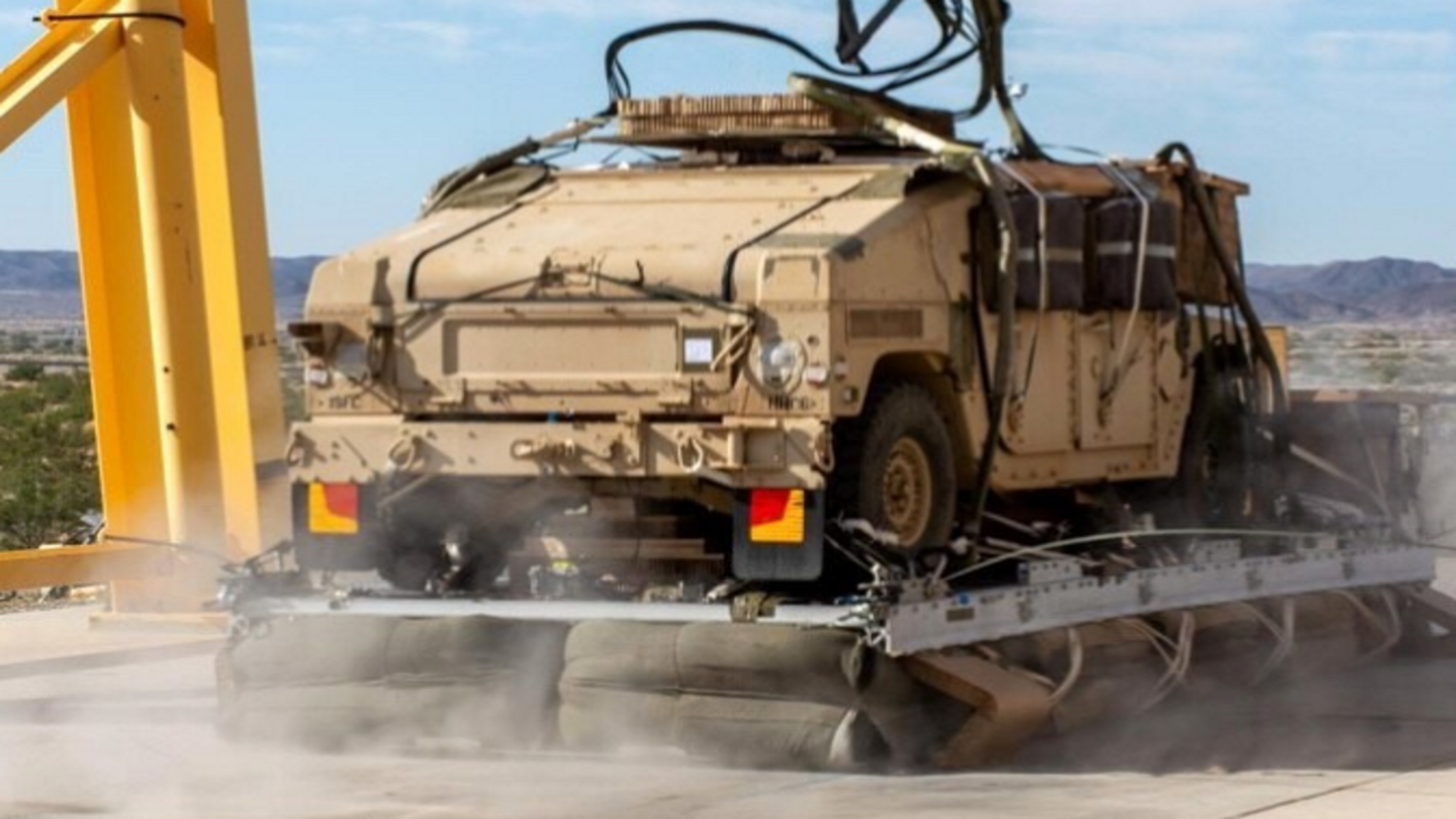 Vehiculo militar de despliegue