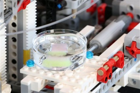 Esta máquina es capaz de imprimir piel humana, y la han fabricado con piezas LEGO