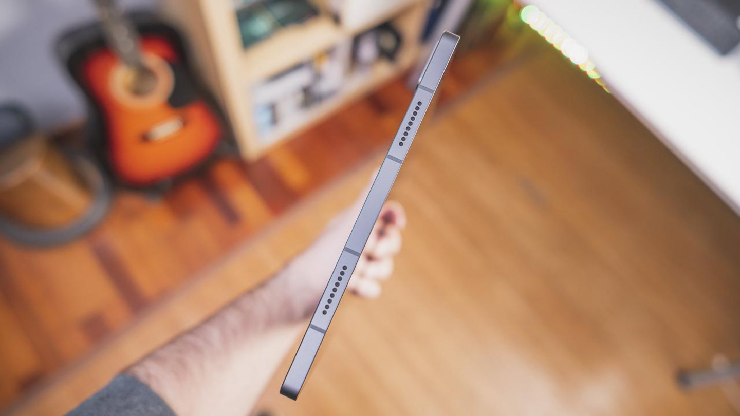 ZTE Nubia PAD 3D lateral