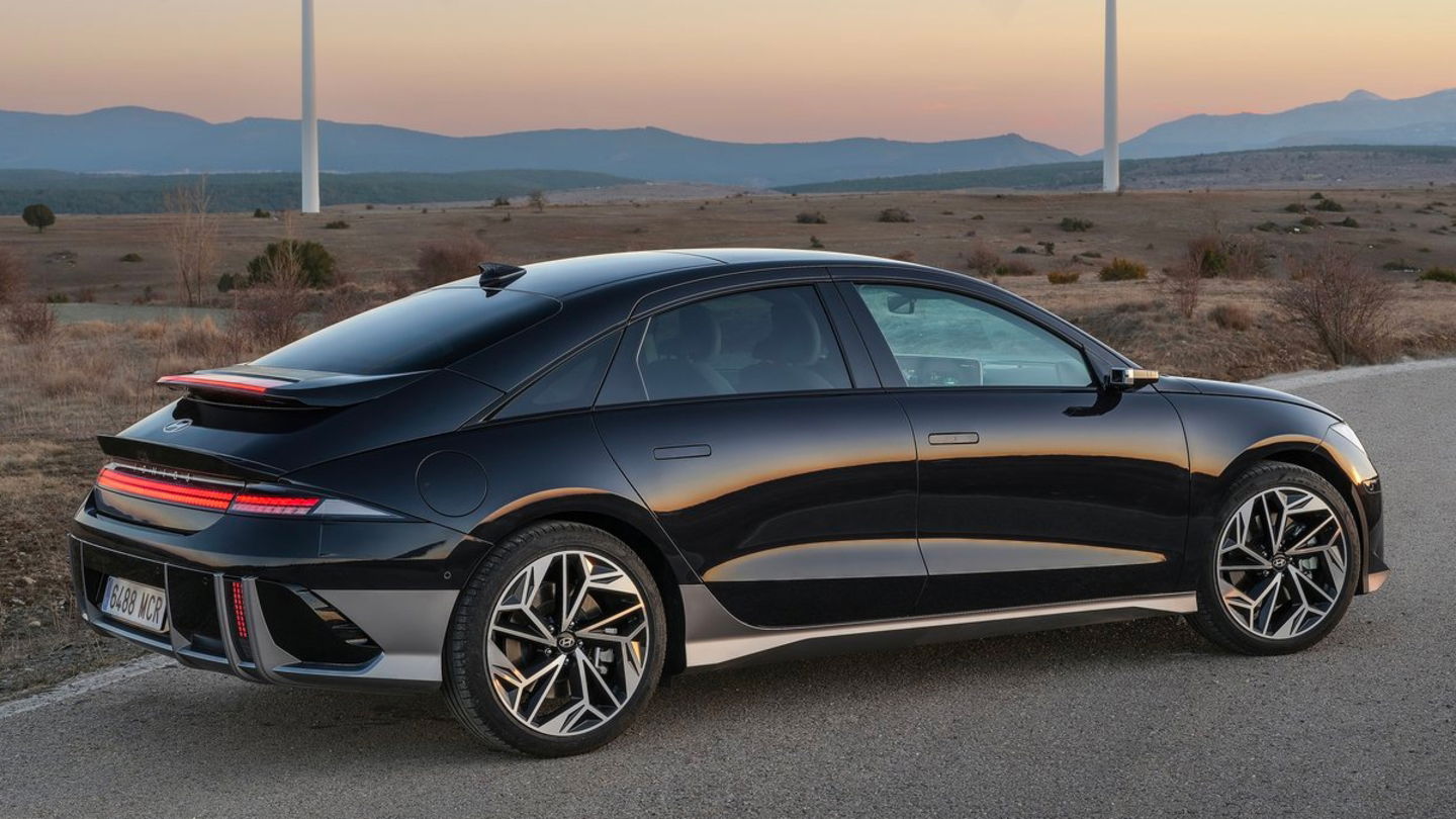 Hyundai Ioniq 6