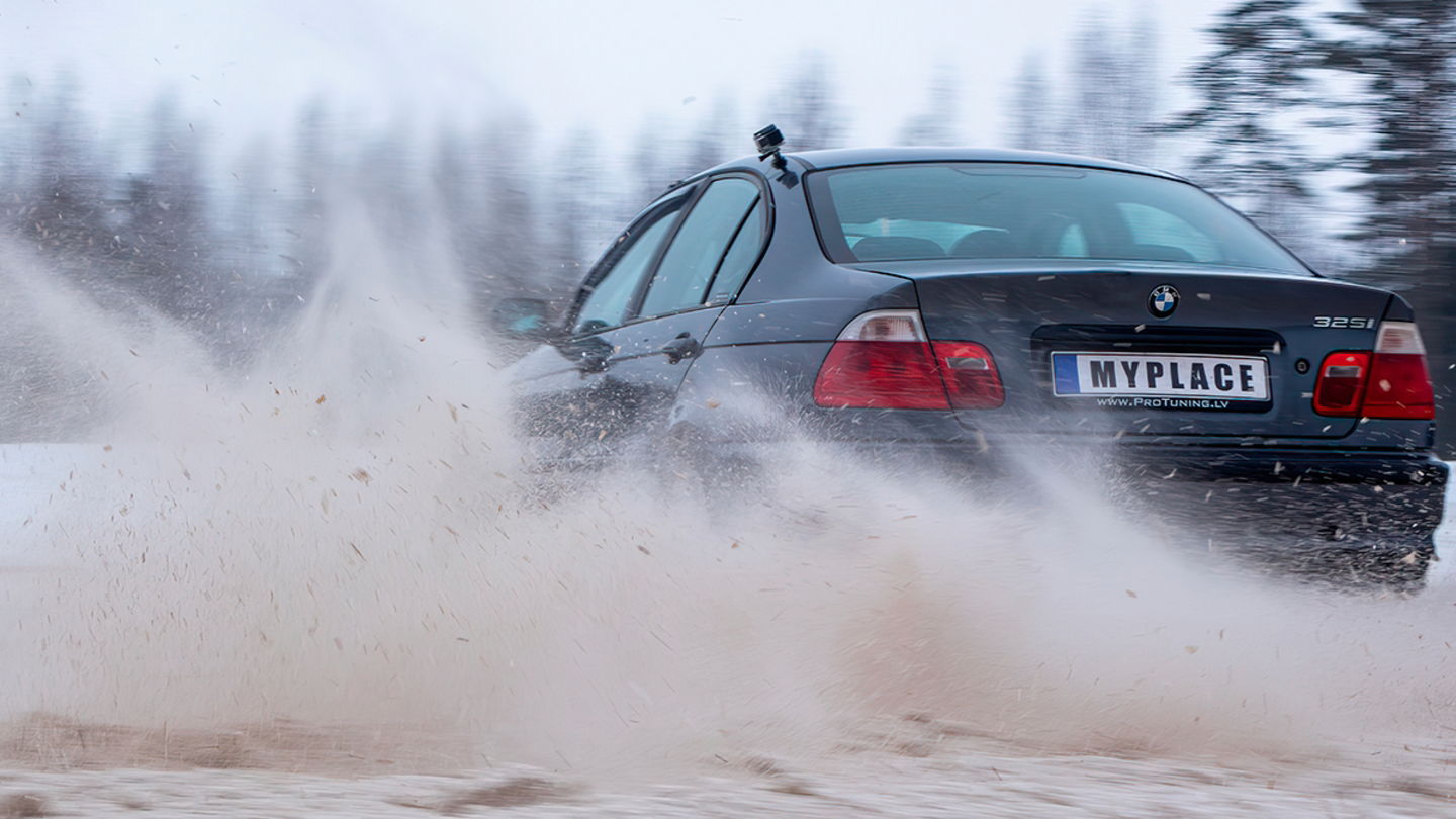 perdida control aquaplaning