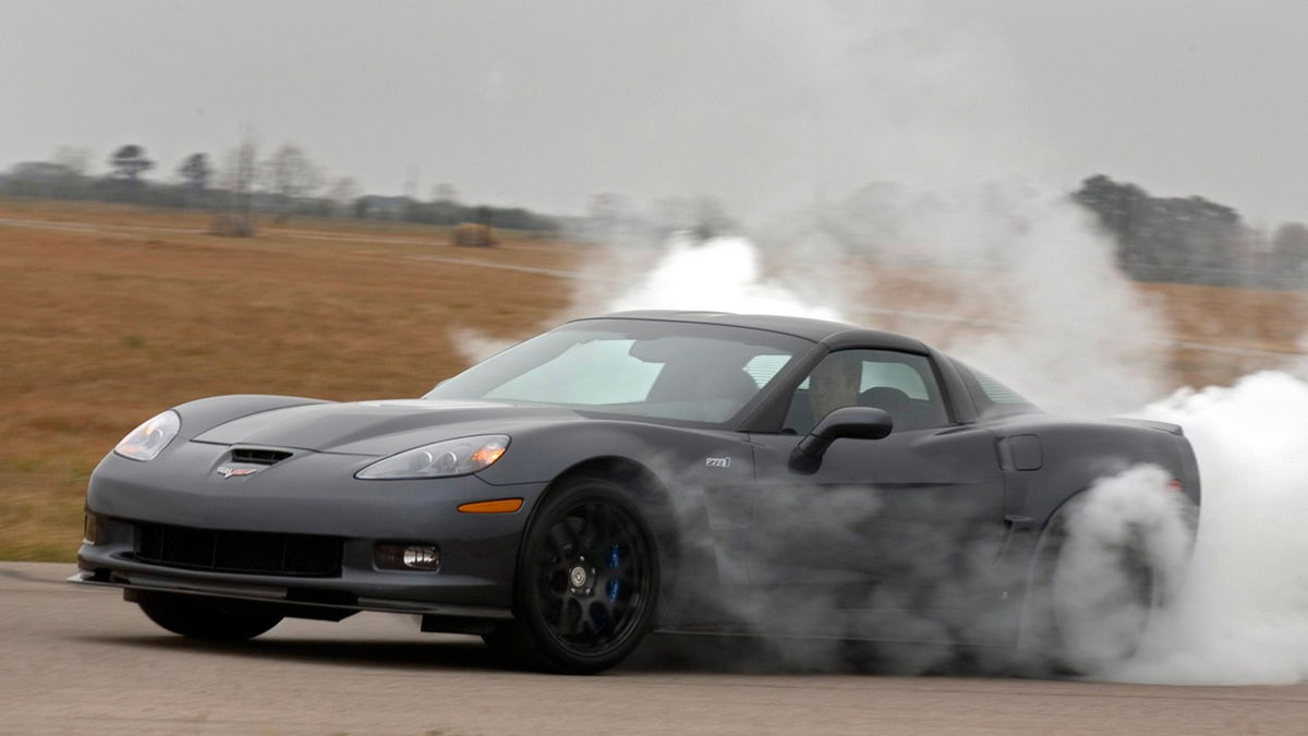 Advantages And Disadvantages Of A Rear Wheel Drive Car GEARRICE