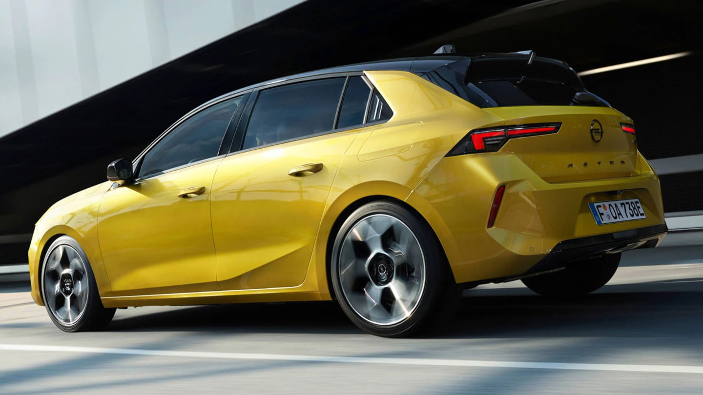 El primer compacto híbrido enchufable de Opel ha sido diseñado y fabricado íntegramente en Alemania.