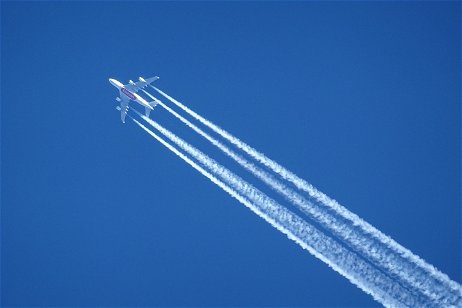 Cuánto contamina un avión y cómo se pueden reducir sus emisiones