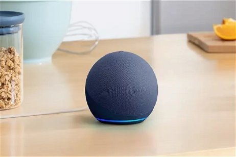 Más rebajado que en el Black Friday: Amazon tira el precio del altavoz inteligente Echo Dot de 5.ª generación