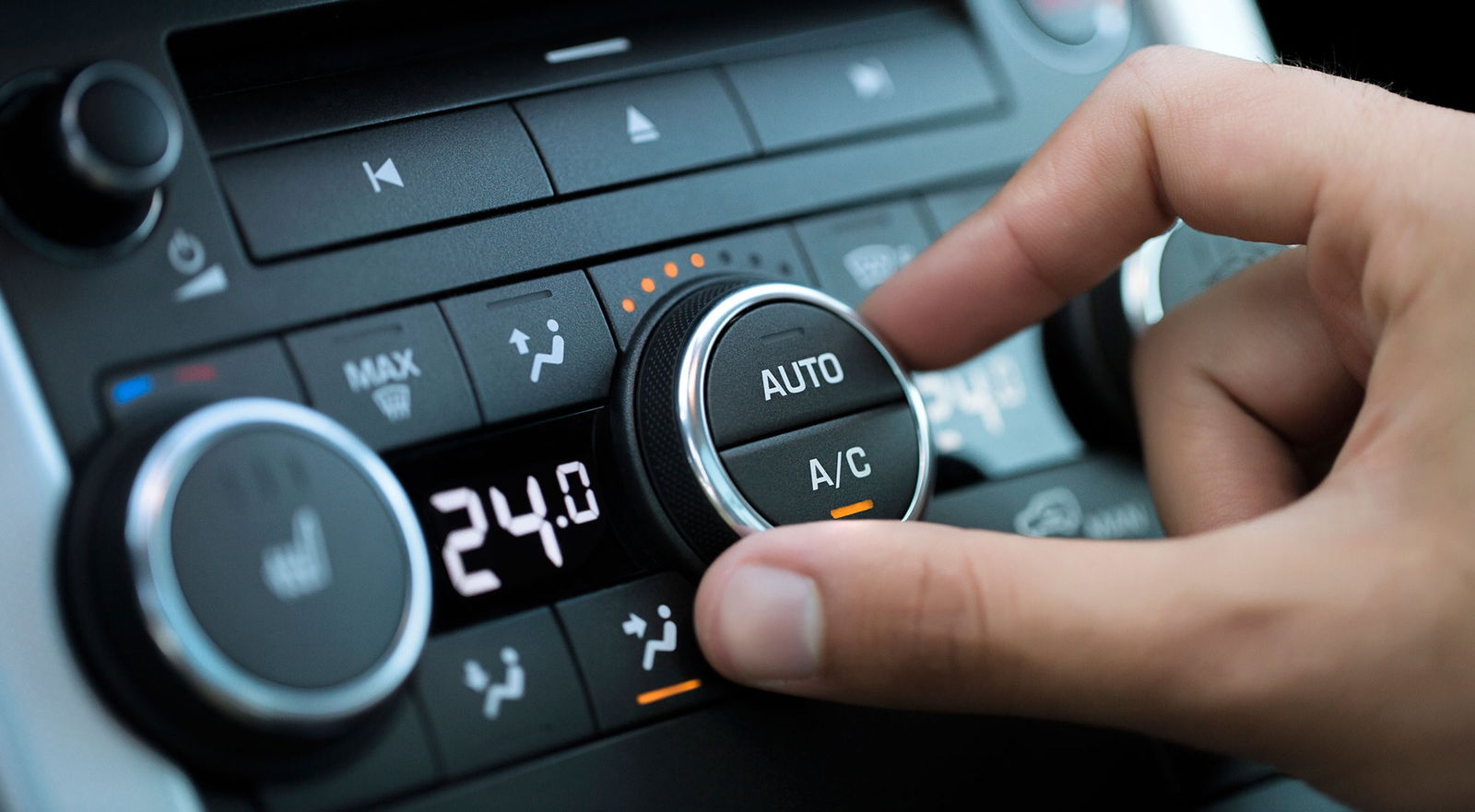 Qué hace exactamente el botón de recirculación del aire acondicionado del coche