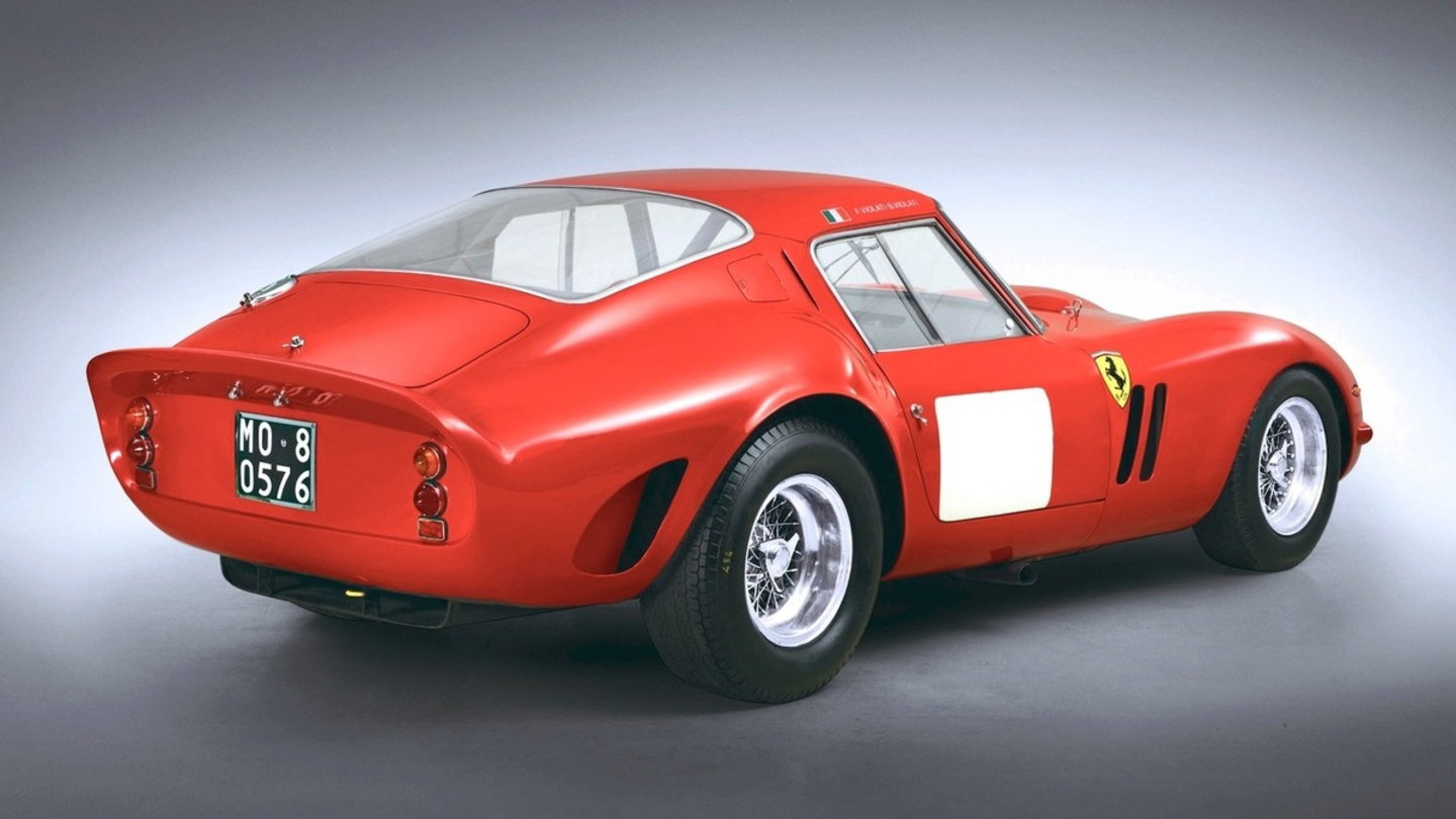 La trasera de un Ferrari 250 GTO