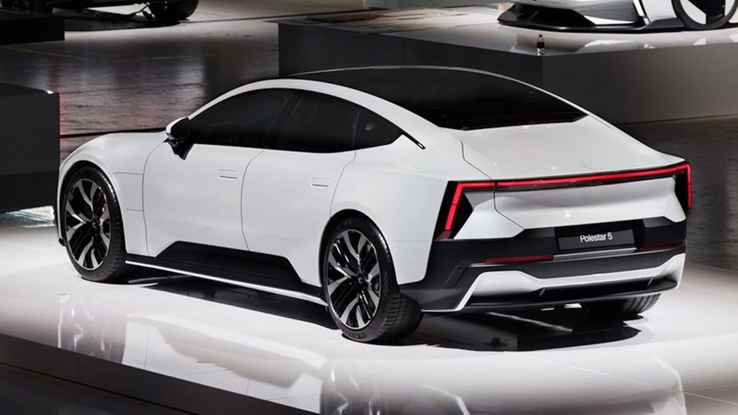 El Polestar 5 ha sido el vehículo elegido para presentar este nuevo sistema de baterías con carga ultra rápida.