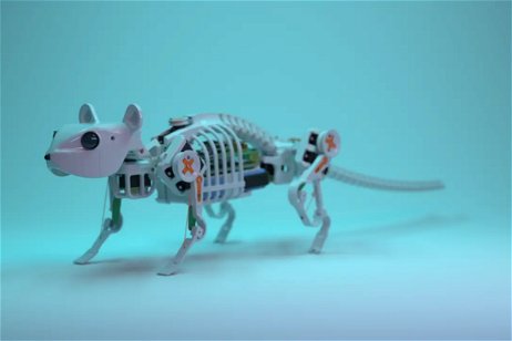 Tiene una columna vertebral y camina a cuatro patas: saluda a NeRmo, el simpático robot ratón