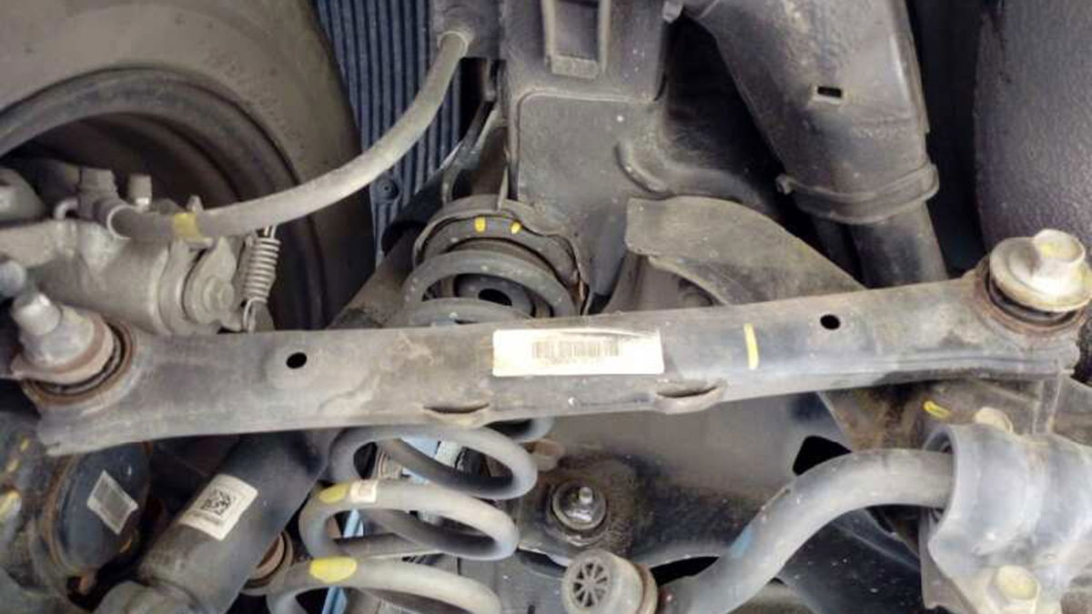 Broken car driveshaft what happens and how much does it cost to fix it