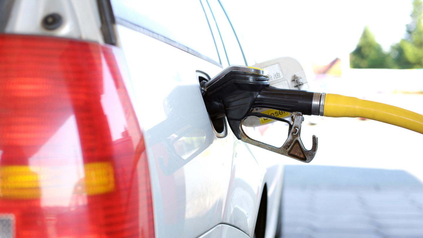 La 'caducidad' del combustible puede derivar en averías de distinta índole en nuestro coche a largo plazo.