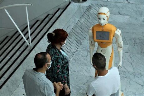Un hospital francés pone a prueba sus nuevos robots de asistencia social para ayudar a los más mayores