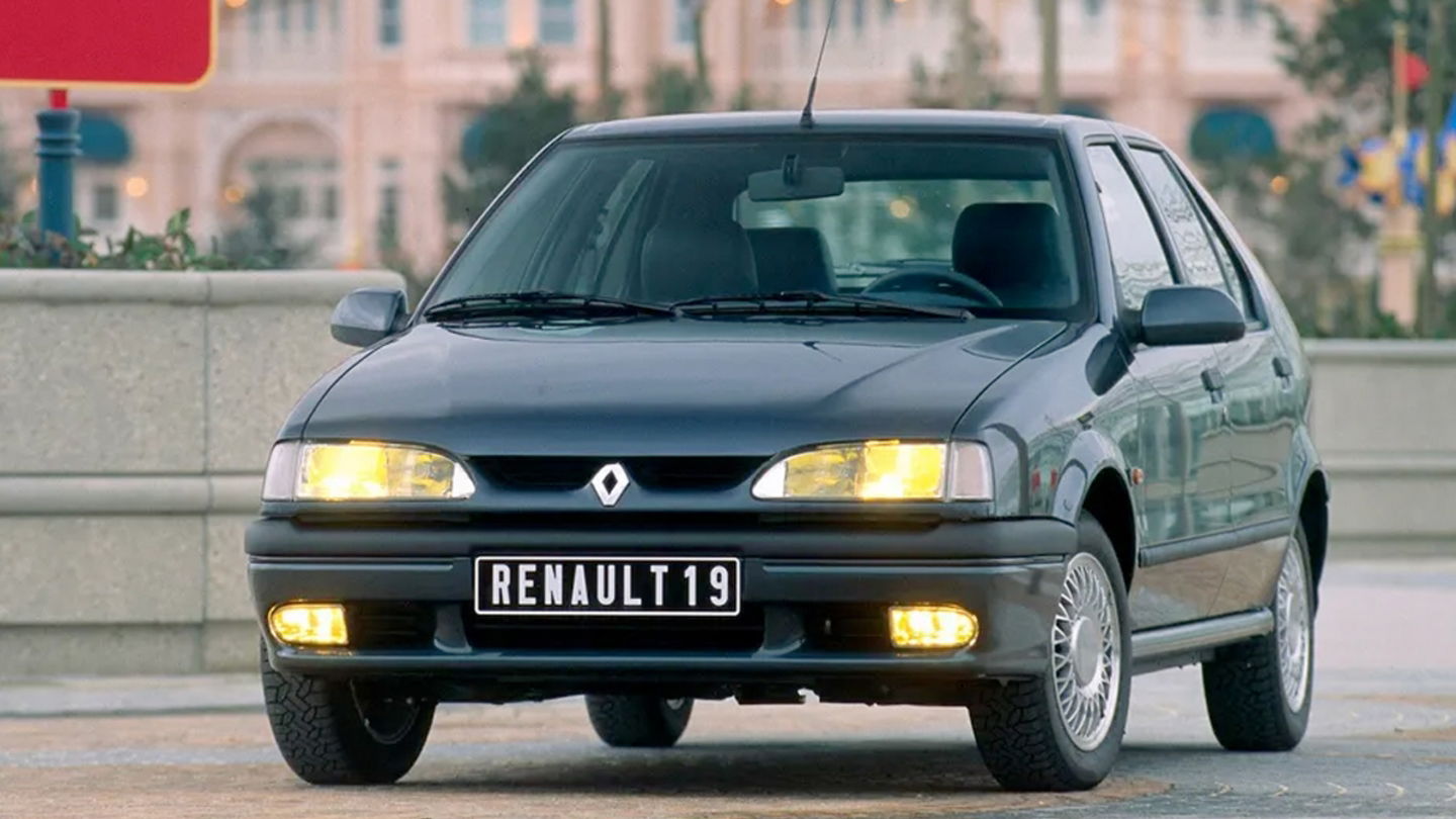 Renault 19