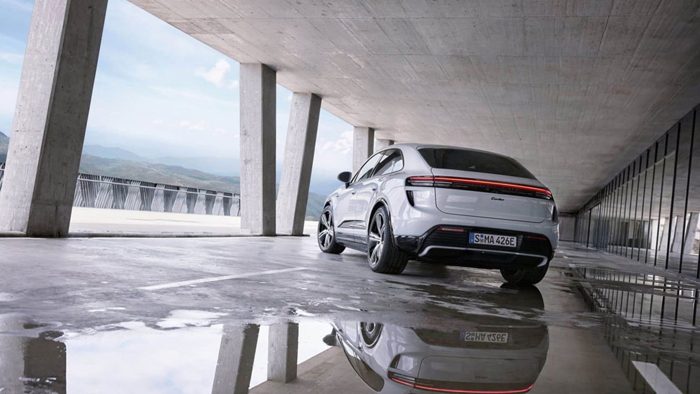 El Porsche Macan es el segundo modelo de la marca que recurre a un tren motriz eléctrico. El primero fue el Taycan