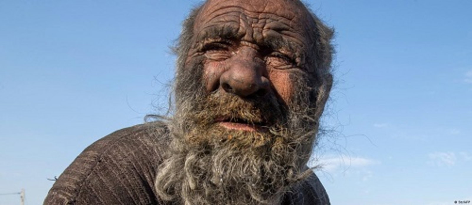 Era el hombre más sucio del planeta, estuvo décadas sin lavarse y murió tras hacerlo por primera vez