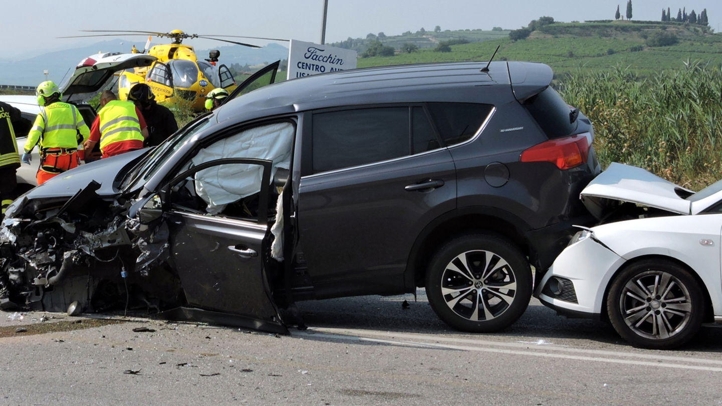 Sufrir un accidente de tráfico es algo desagradable, pero dentro de lo posible hay que mantener la calma para rellenar el parte