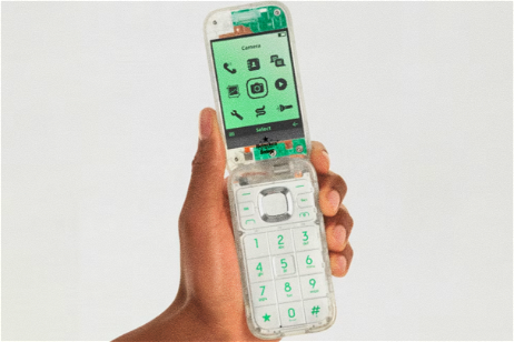 El 'Teléfono Aburrido' de Heineken es el móvil que no se puede comprar y que no corresponde al siglo XXI