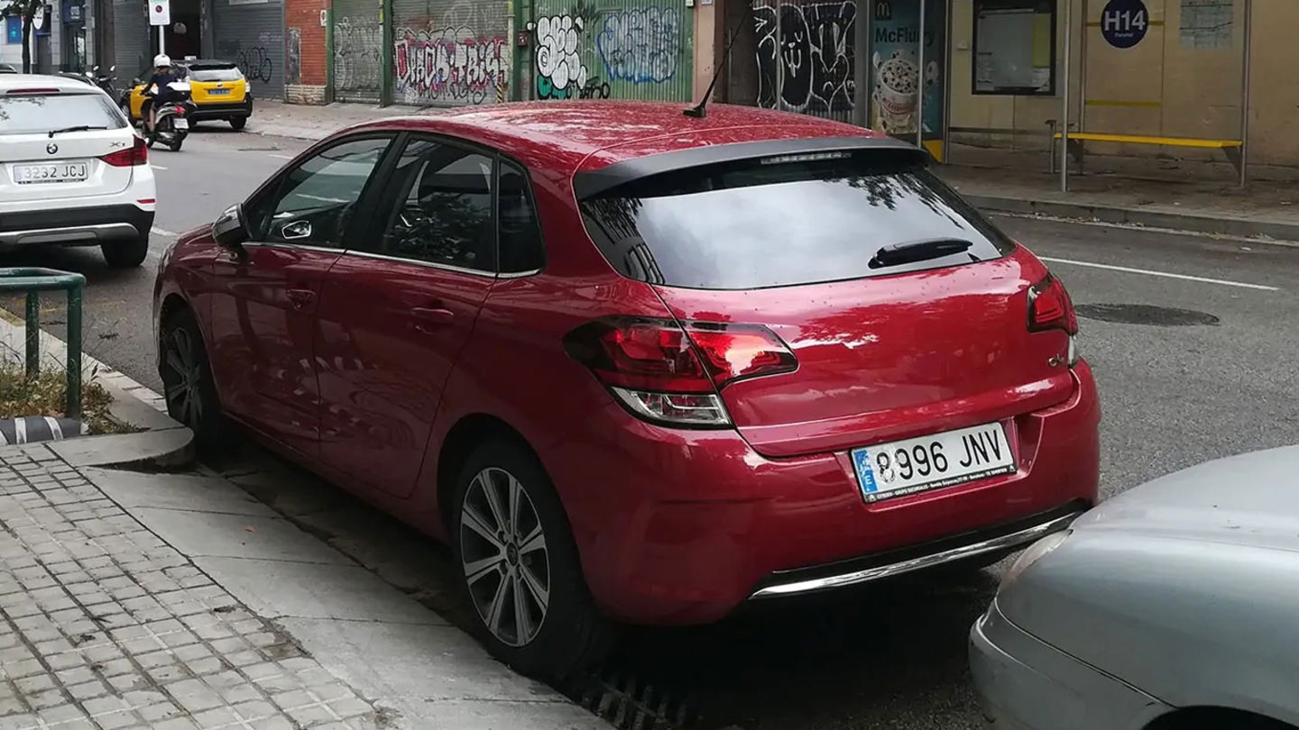 La matrícula del coche nos puede servir, por ejemplo, para saber si nuestro coche se lo ha llevado la grúa