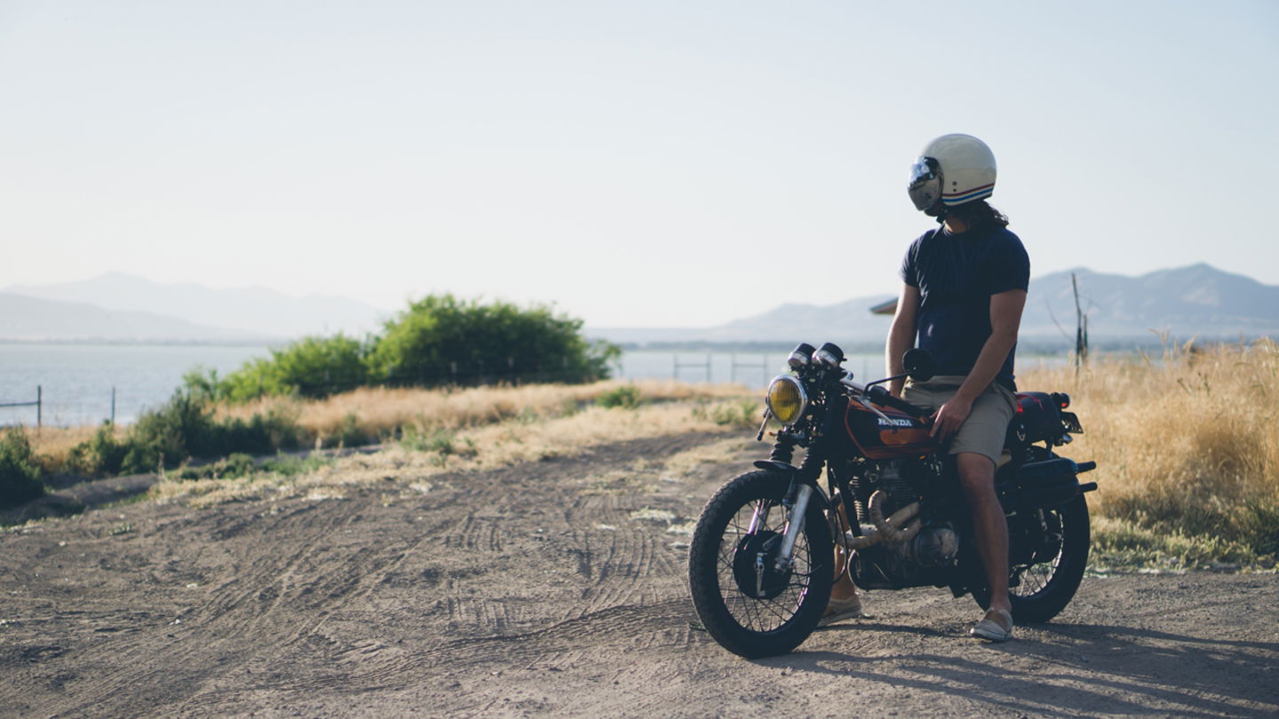 Hay distintas situaciones en las que conocer el dueño de una moto nos puede ser útil