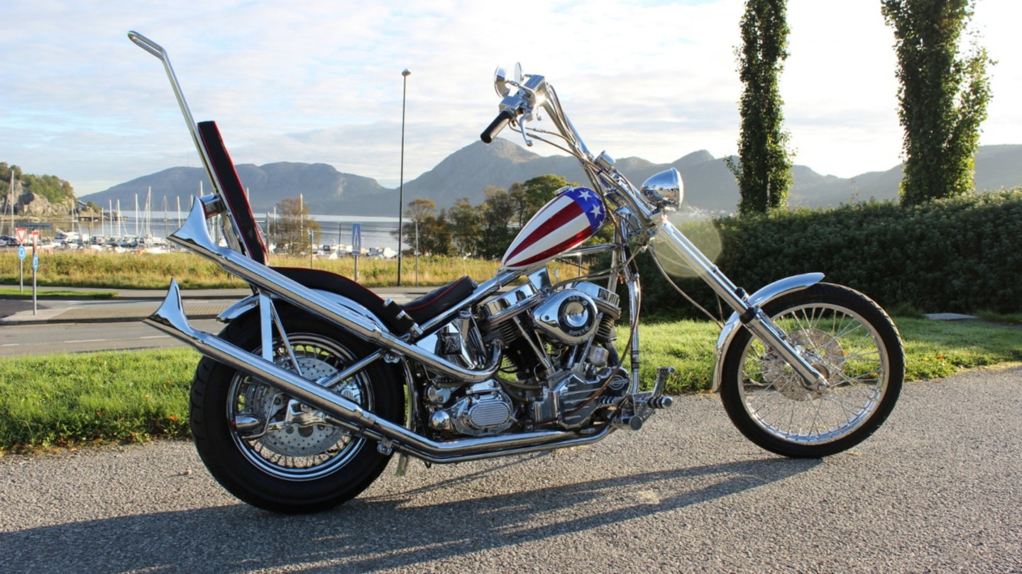 Harley-Davidson Easy Rider Captain America Chopper