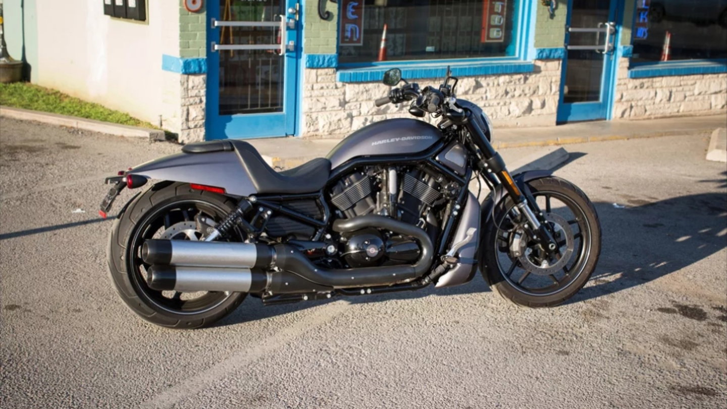 Especial Harley-Davidson Night Rod