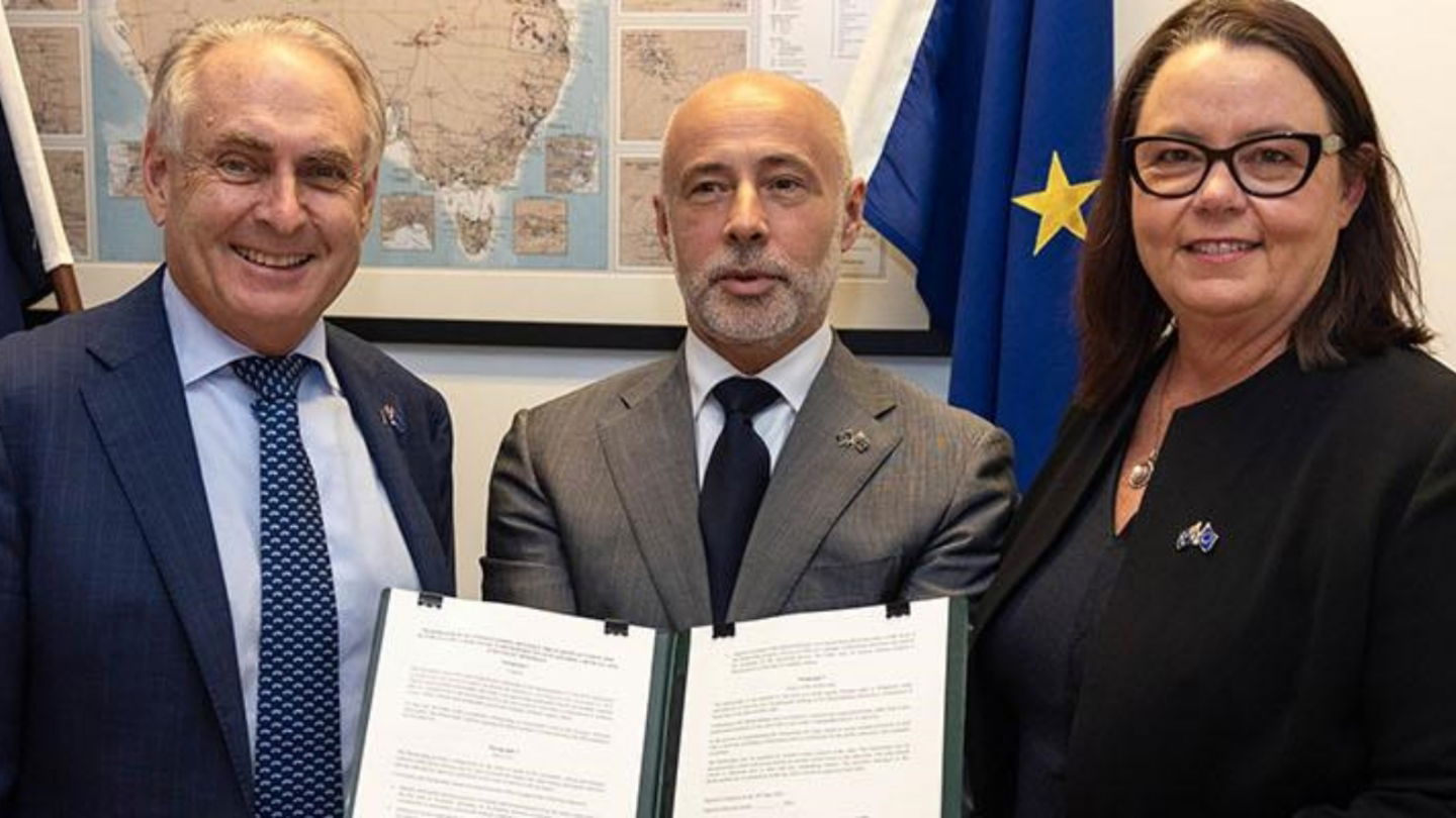 Acuerdo entre la UE y Australia escenificado por Don Farrell, Gabriele Visentin y Madeleine King