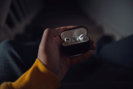 Una próxima generación de AirPods podría incluir un elemento diferencial con el resto de competidores