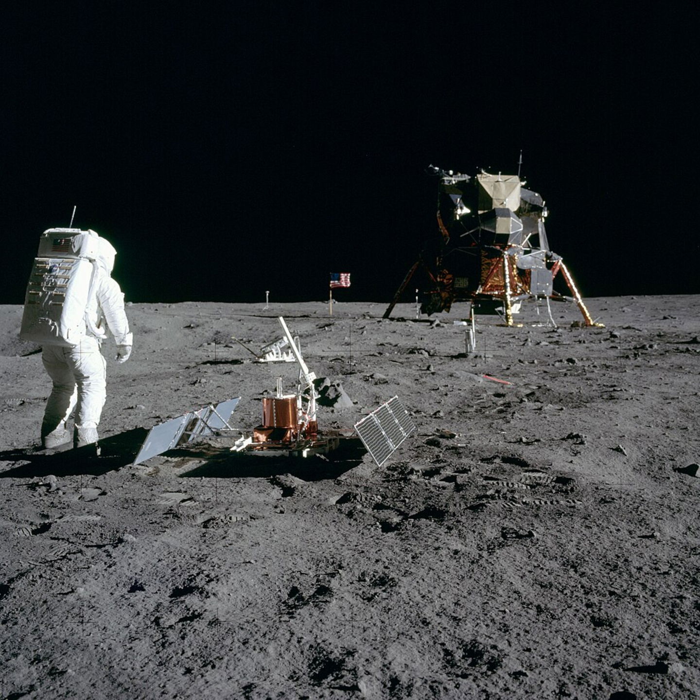 Por qué no se ven estrellas en las fotos de la Luna 1