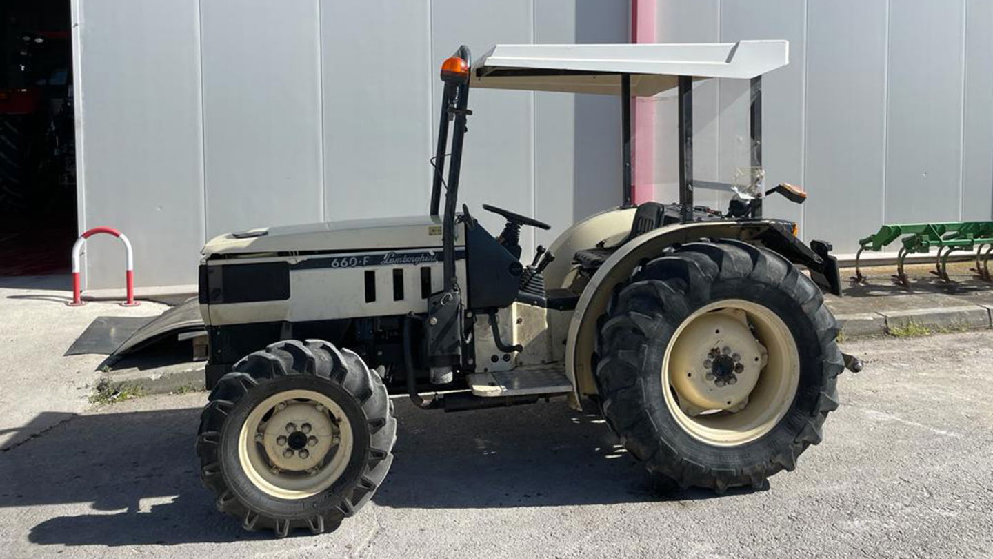 El Lamborghini 660-F fue uno tractor muy apreciado entre los agricultores, sobre todo en Italia