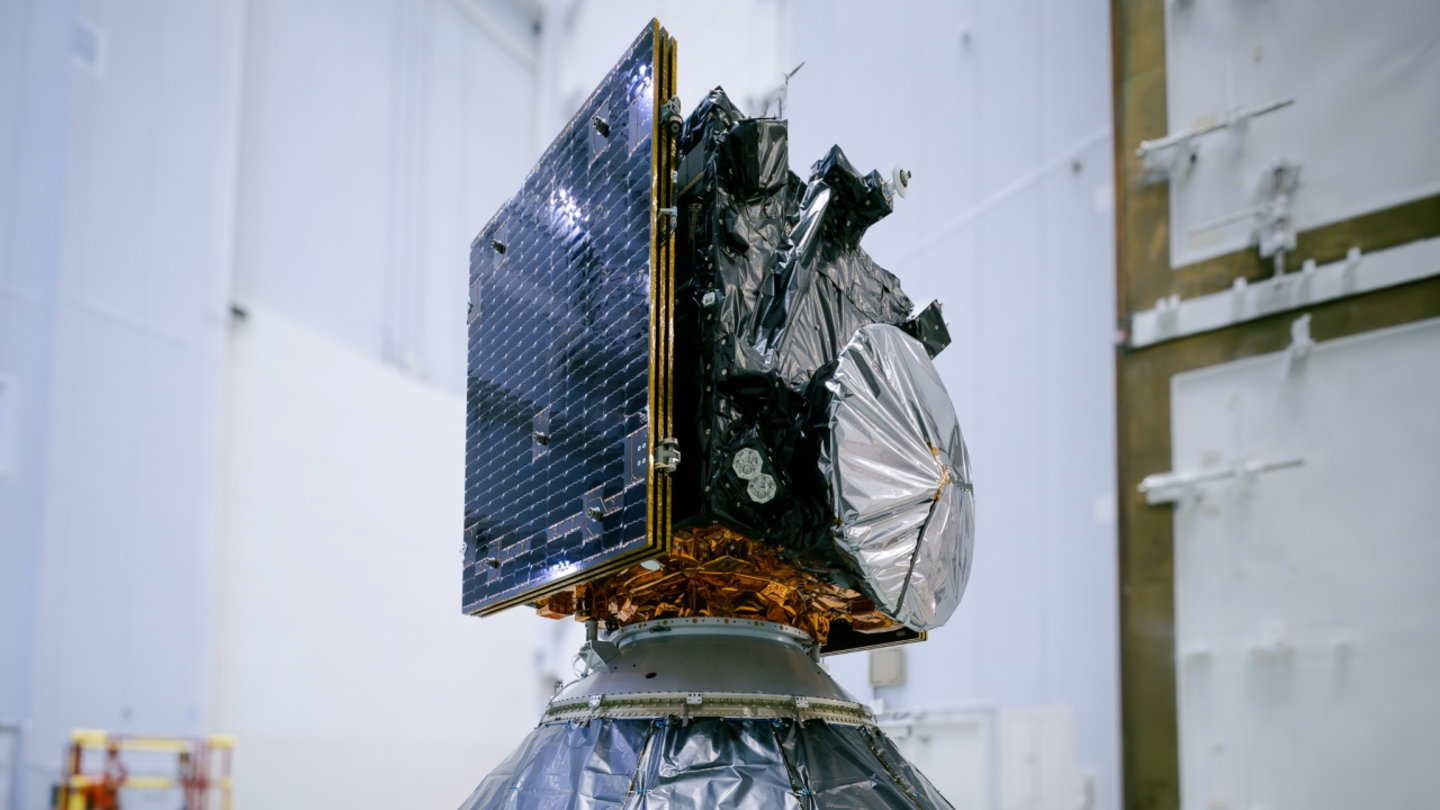 Esta es una de las últimas imágenes reales de la sonda Hera antes de entrar en el cohete Falcon 9