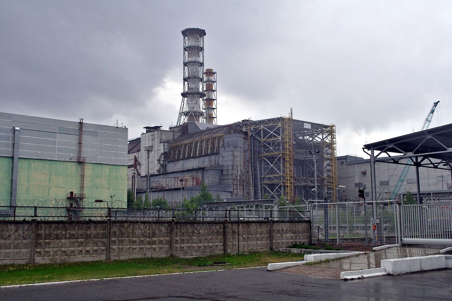Por qué se puede vivir en Hiroshima pero en cambio el cuaderno de Marie Curie sigue desprendiendo radiación 2