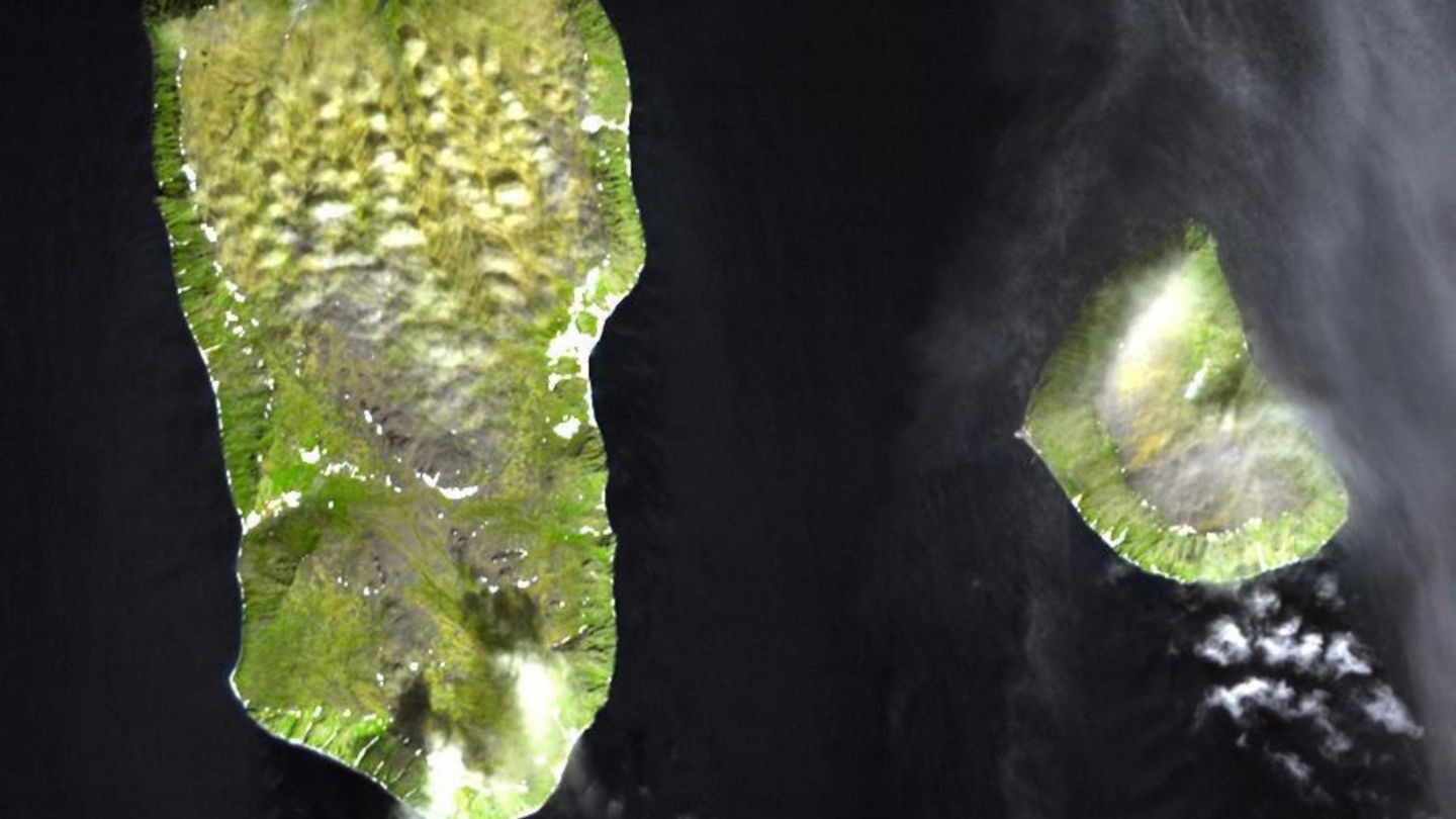 Imagen satelital de las islas Diómedes