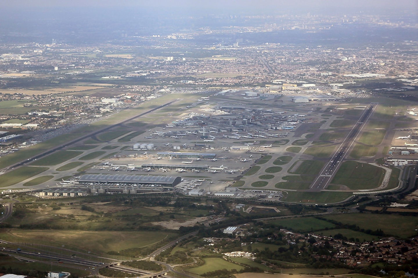 Los 5 aeropuertos más transitados y grandes del mundo hasta 100 millones de pasajeros en un solo año