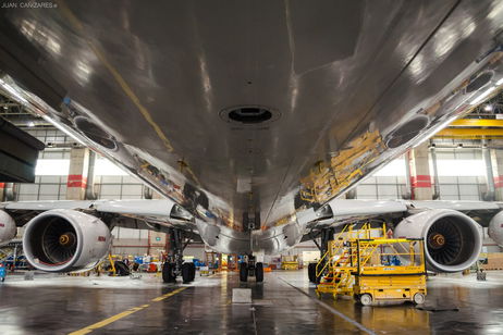 Por qué es peligroso acercarse a la turbina de un avión y a qué distancia son seguras