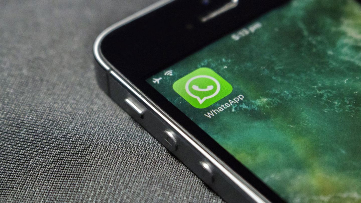 WhatsApp en iPhone con ChatGPT