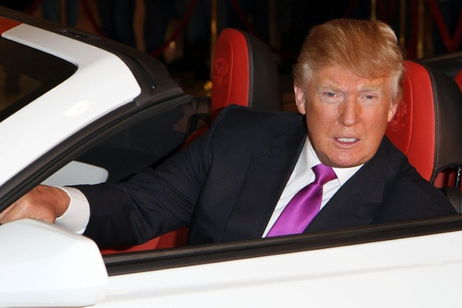 Donald Trump se comprará un Tesla para apoyar a Elon Musk: "Es un verdadero americano"