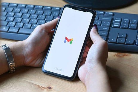 Google actualiza con IA uno de sus servicios más utilizados por los usuarios. Tu experiencia con los correos electrónicos se verá mejorada Google actualiza con IA uno de sus servicios más utilizados por los usuarios. Tu experiencia con los correos electrónicos se verá mejorada