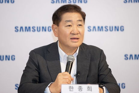 Jong-Hee Han, CEO de Samsung, se disculpa por los problemas del Galaxy S22 ante los accionistas: "No pudimos considerar adecuadamente las necesidades de nuestros consumidores".