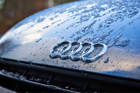 Cuatro grandes compañías de automóviles de Europa detienen sus envíos a Estados Unidos debido a los aranceles Cuatro grandes compañías de automóviles de Europa detienen sus envíos a Estados Unidos debido a los aranceles