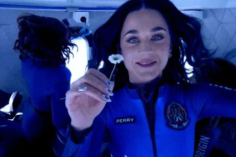 Esta es la canción que Katy Perry ha cantado en la misión NS-31 de Blue Origin, que ha llevado a seis mujeres al espacio exterior Esta es la canción que Katy Perry ha cantado en la misión NS-31 de Blue Origin, que ha llevado a seis mujeres al espacio exterior