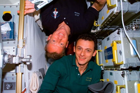 Pedro Duque, primer español en ir al espacio, y su mensaje clave para la exploración del universo: "En el espacio no hay fronteras" Pedro Duque, primer español en ir al espacio, y su mensaje clave para la exploración del universo: "En el espacio no hay fronteras"