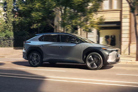 Toyota redobla la apuesta y se mete de lleno (aún más) en el mercado eléctrico. Prevé un gran crecimiento de cara a 2030 Toyota redobla la apuesta y se mete de lleno (aún más) en el mercado eléctrico. Prevé un gran crecimiento de cara a 2030