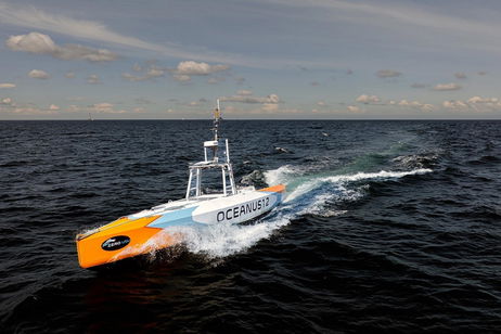 Reino Unido lanza su primer barco grande no tripulado. Puede navegar por más de 15.000 kilómetros
