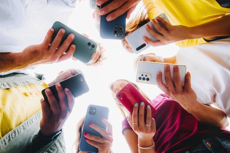 Cada vez más jóvenes europeos están «cansados» de los smartphones y querrían vivir en un mundo sin Internet