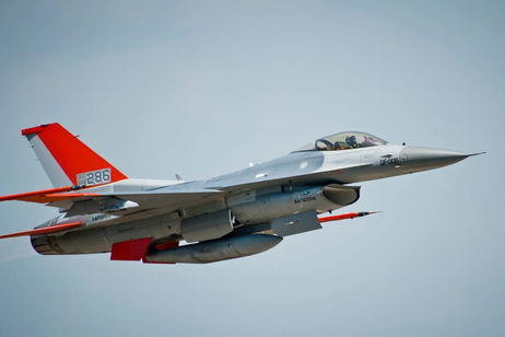 Boeing adquiere un contrato del ejército estadounidense para mejorar estos aviones de combate: los va a convertir en drones supersónicos Boeing adquiere un contrato del ejército estadounidense para mejorar estos aviones de combate: los va a convertir en drones supersónicos